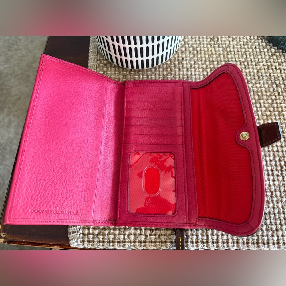 Dooney & Bourke Samba rosy pink wallet with charm - Picture 7 of 16